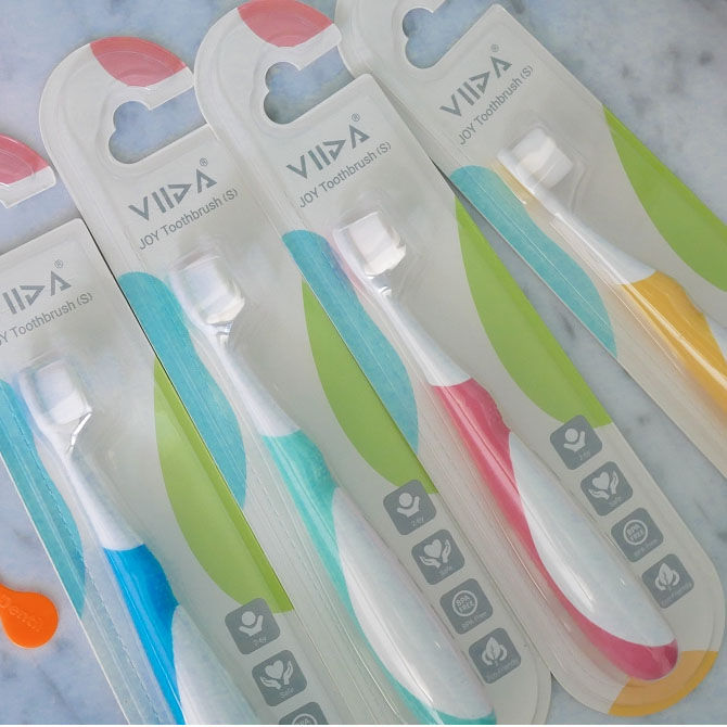 Thumbnail: VIIDA Joy Toothbrush  兒童萬毛牙刷