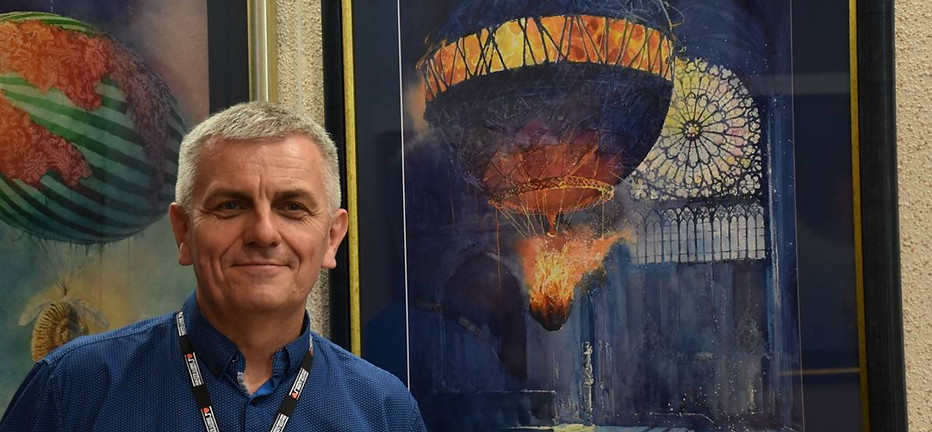 andrzej-gosik-et-ses-oeuvres-lors-de-la-