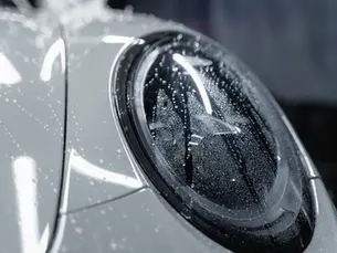 So pflegen Sie Ihre Lackschutzfolie (PPF) richtig – Schritt-für-Schritt Anleitung