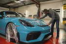 Apply ppf on hood Porsche