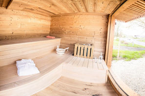 Sauna_2_red.jpeg