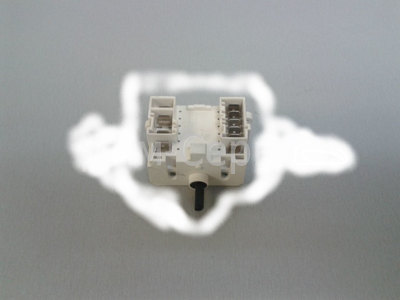 Переключатель конфорки Indesit Ariston C00097623