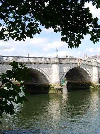 Where to go for a pint before a match at Twickenham
