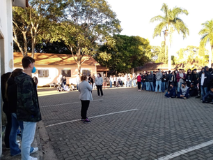 O Curso de Fisioterapia Realiza Palestra na ETEC Pinhal