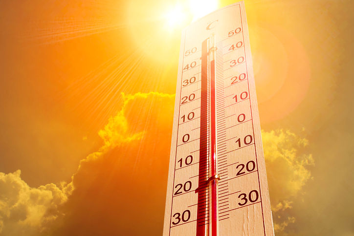Ciel orange, soleil, thermomètre