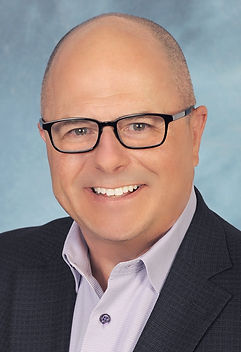 Chris Whiting I Give Value Get Value Book I Guide to communication, sales, and leadership