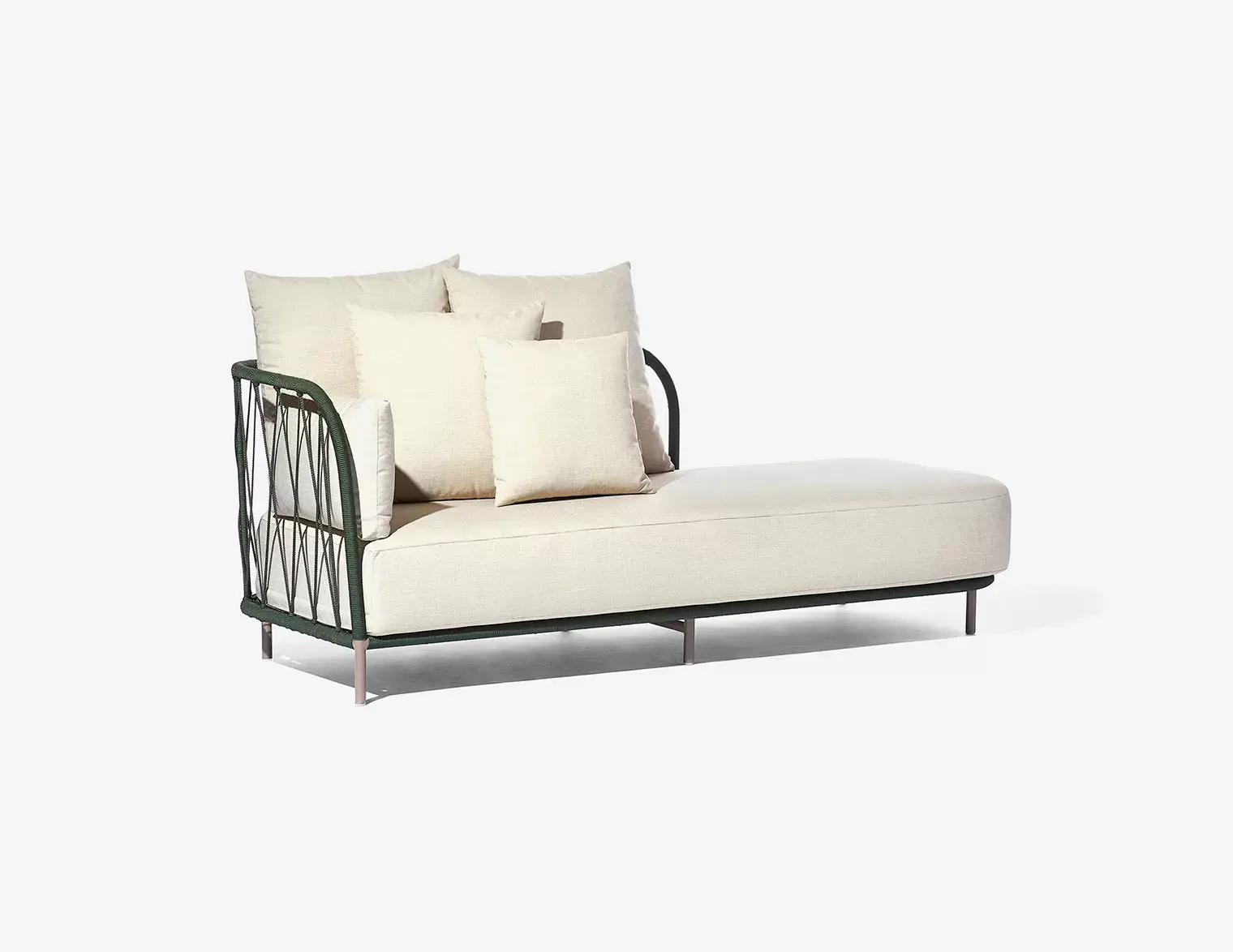 CHAISE BASN