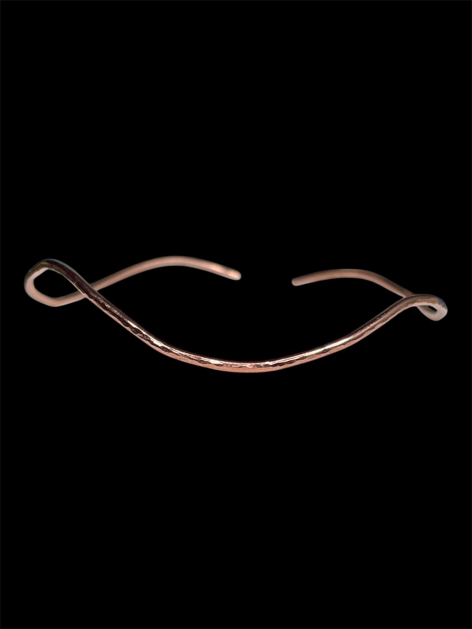 Tidewave Bangle — Hand-Hammered Wave Bangle