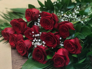 12 roses rouges.jpeg