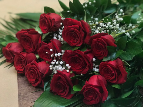 12 roses rouges 99$