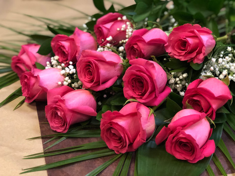 12 roses fushias 90$