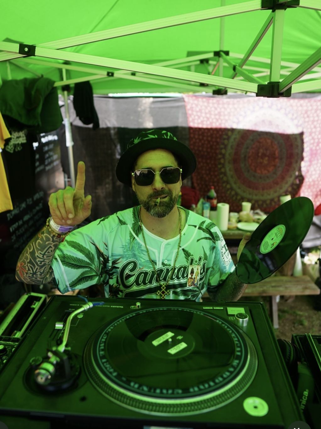 Ganjah Samurai behind the turntables
