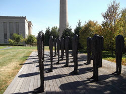 549656_422413134467714_981952033_n