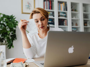 woman bookkeeping