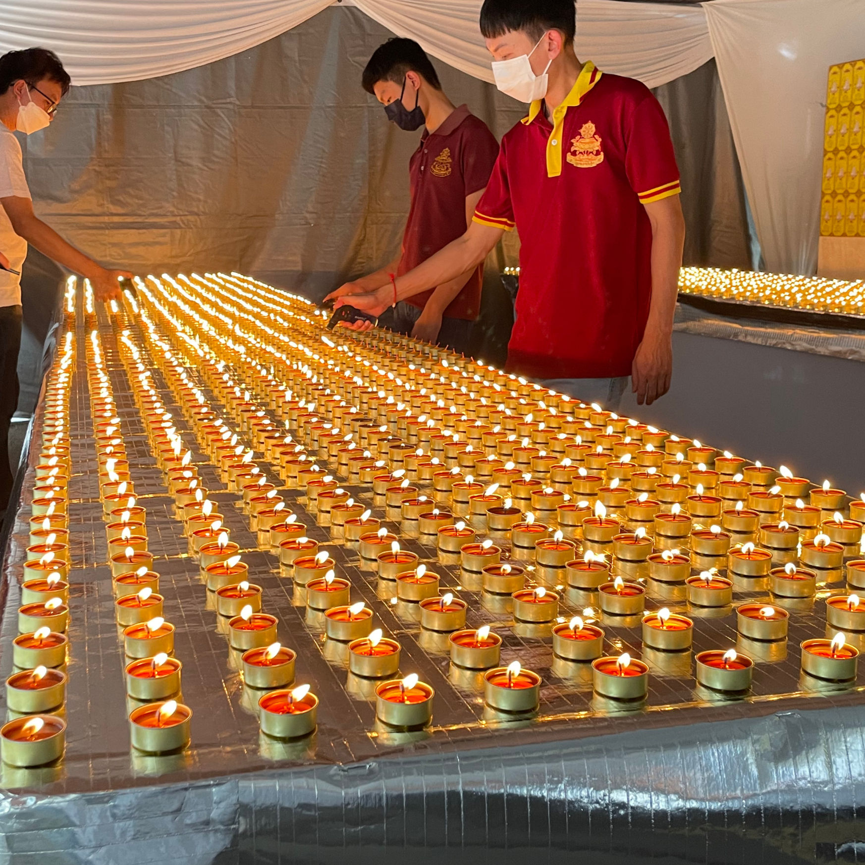 1000 Butter Lamps Offering