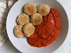 Polpette vegane di ceci e patate con sugo alle verdure 