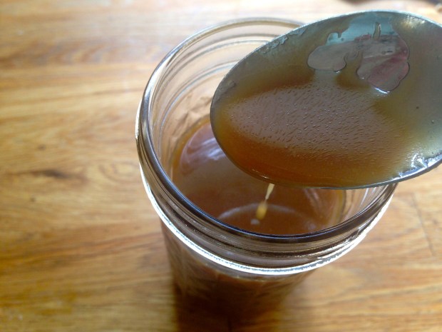 No Bake Cashew & Salted Caramel Ice Cream Cake