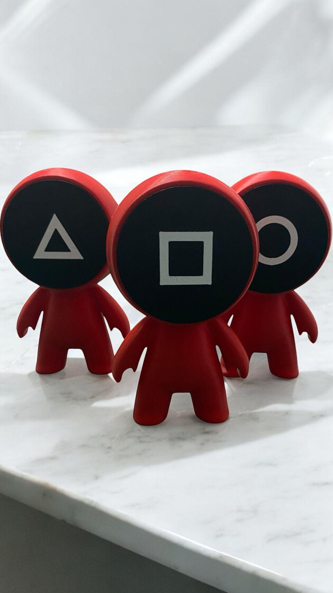 Squid Game Gardiyan Figürleri