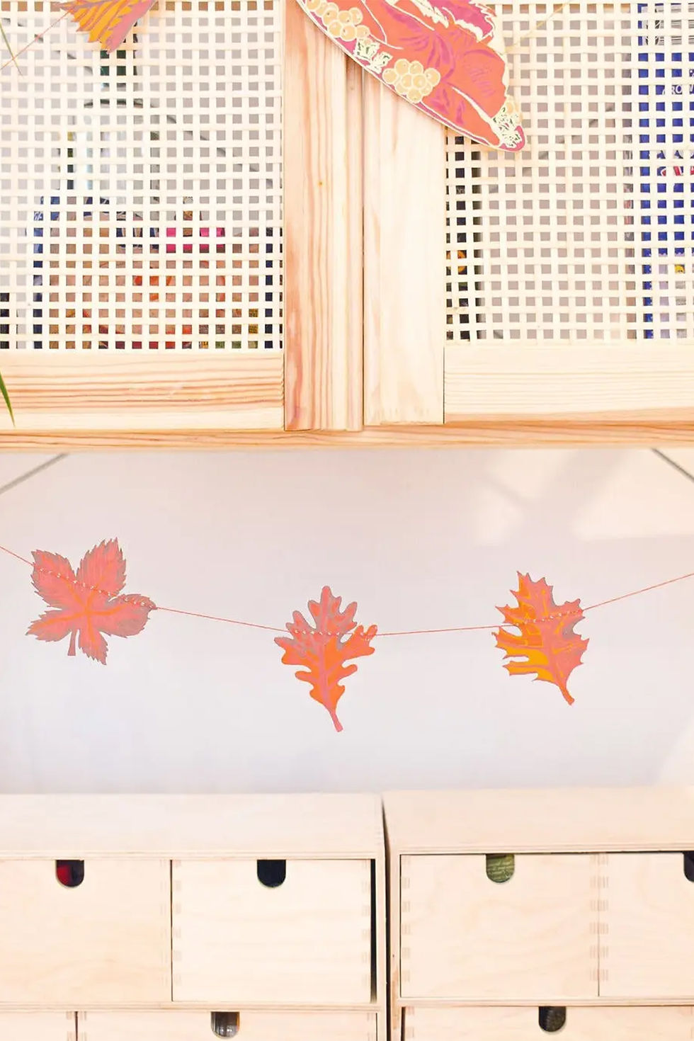 Thumbnail: Autumn Leaves Garland