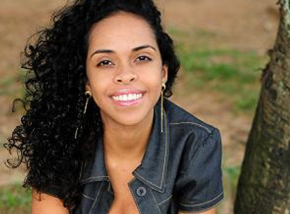 luana foto 3_edited.jpg