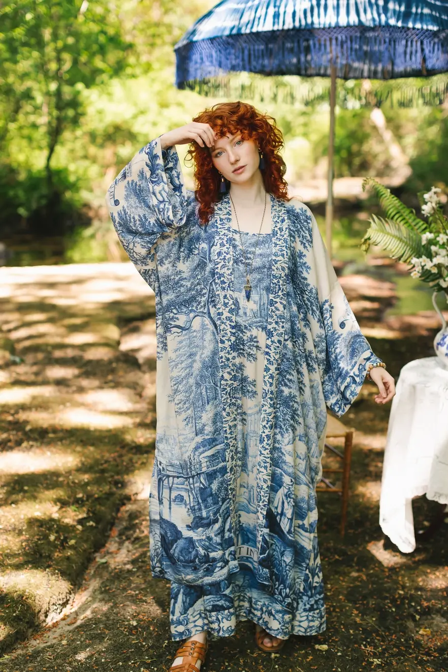 Market of Stars Let The Light In Opera Duster Kimono Robe Blue Delft Toile LTLI0ODU000