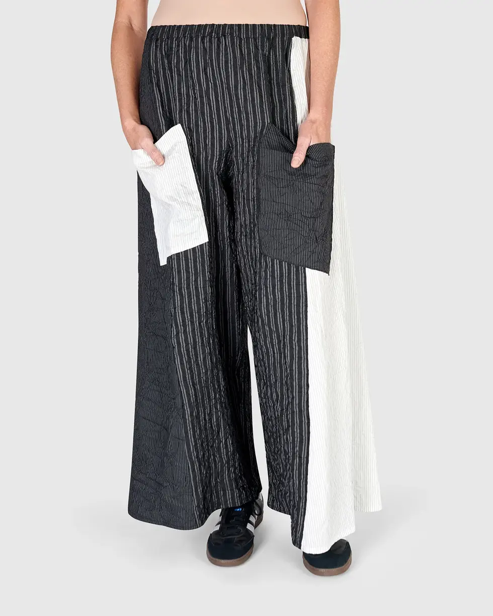Alembika Urban Calgary Flared Pants - Mono UP940