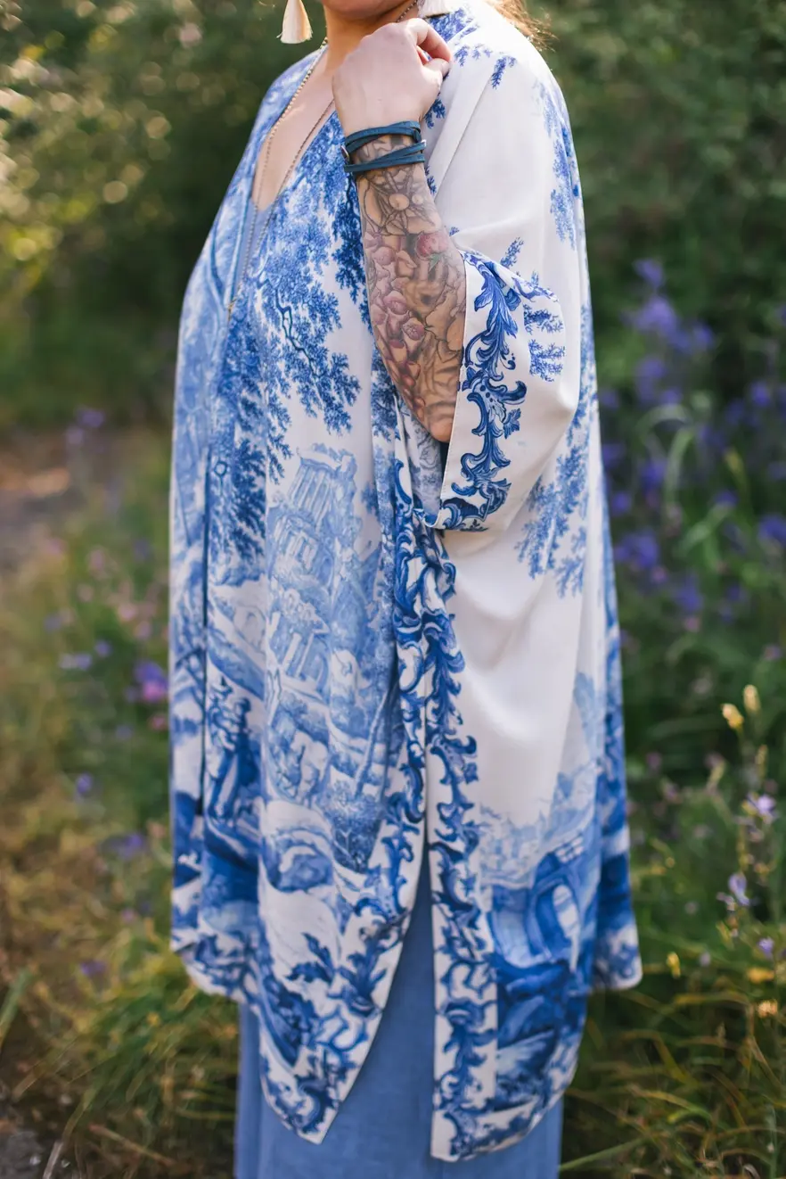 Market of Stars Let the Light in Bohemian Goddess Starduster Kimono W Delft