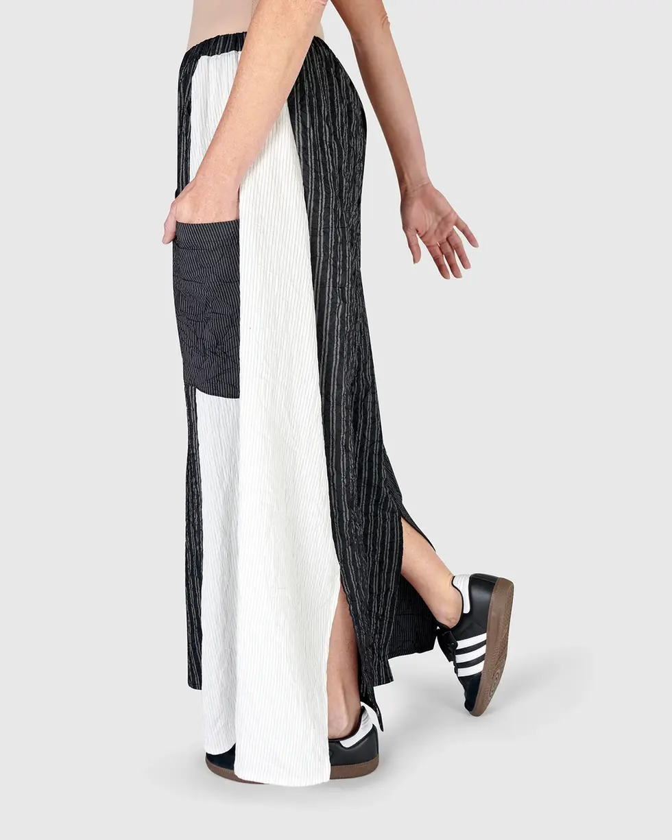Alembika Urban Calgary Flared Pants - Mono UP940