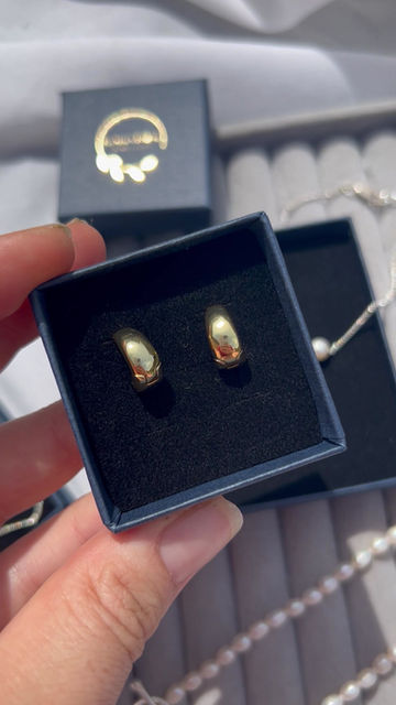 Thumbnail: Chunky cuff hoops gold or silver 13mm
