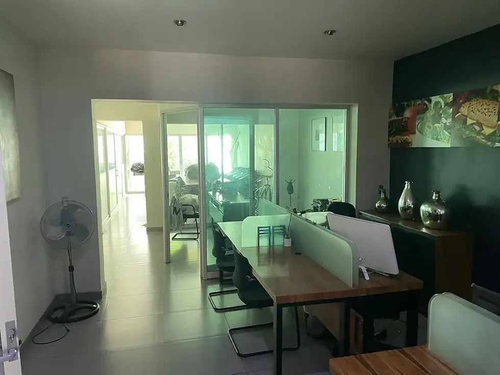 Miniatura: ¡Excelente propiedad corporativa o comercial en la Colonia Americana!