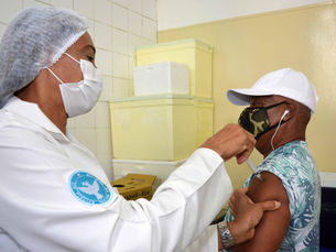 Confira os postos de vacinação contra a Covid-19 em Salvador desta quinta (12)