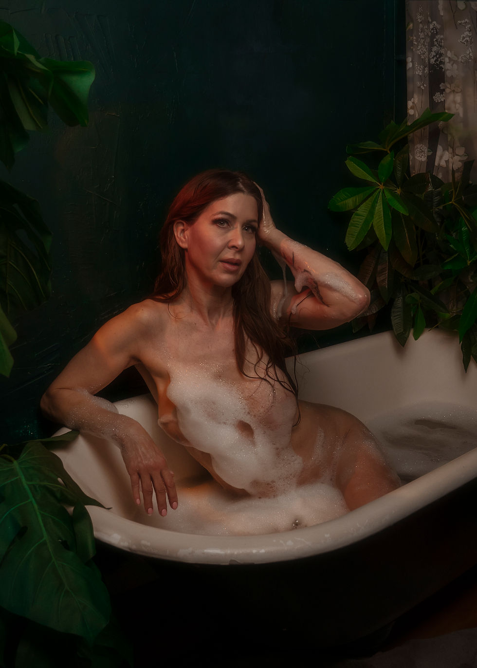 Nude Bath Tub Boudoir Session | Calgary Boudoir Photographer