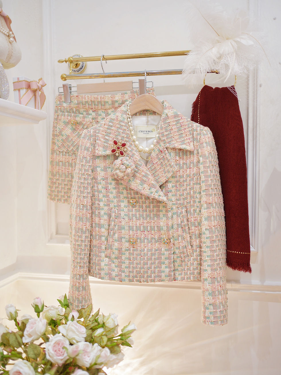 Thumbnail: The Festive Tweed Camélia