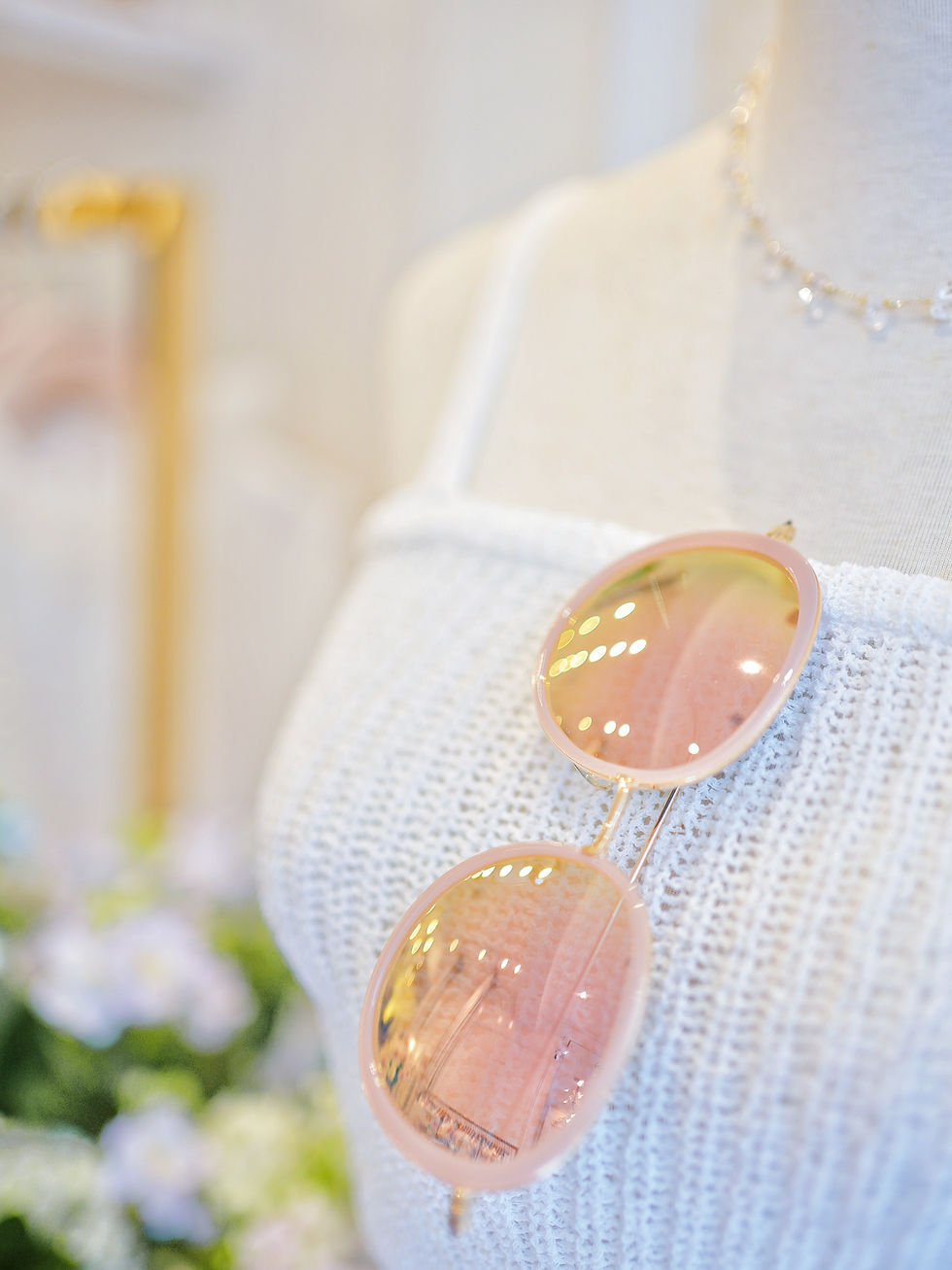 Thumbnail: The Pink Magic Color Sunglasses
