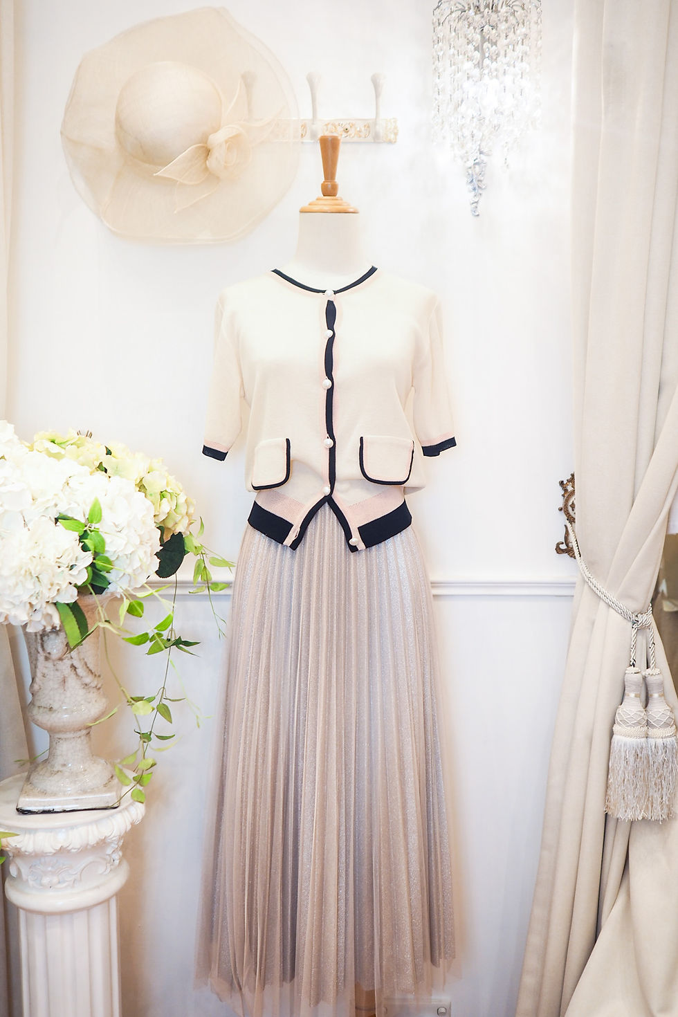 Thumbnail: Gradient Pleated Mesh Long Skirt