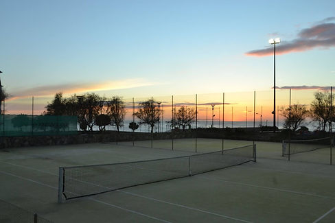 Ericeria Club tennis offering artificial grass and sea view