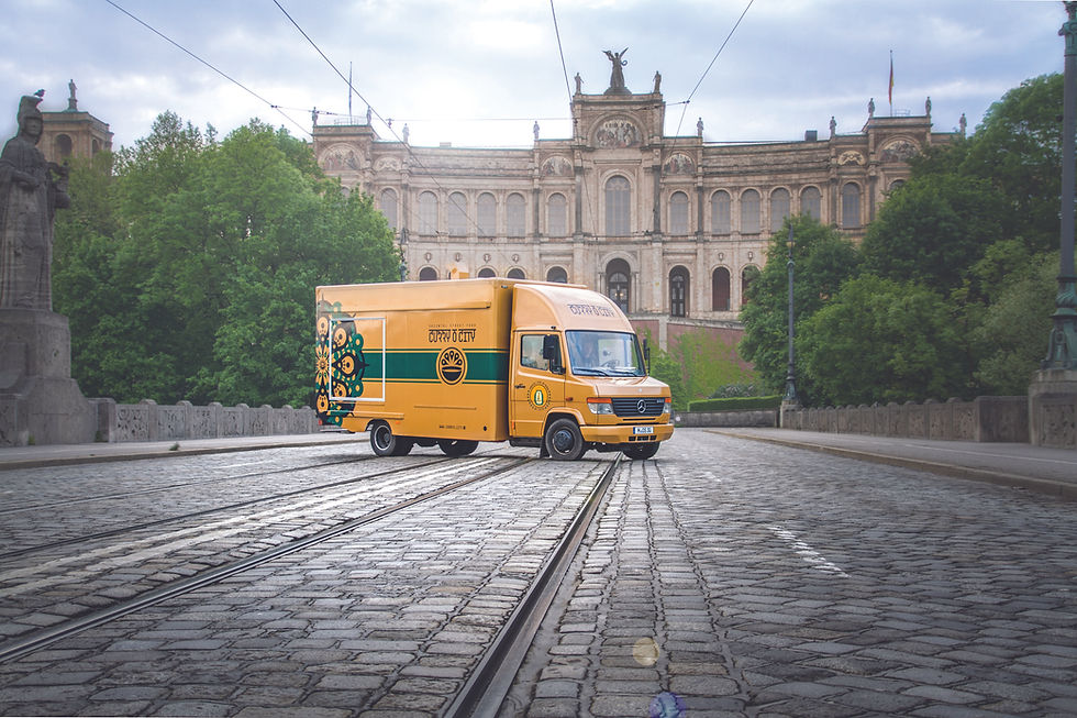 Food Trucks United || Curry-O-City