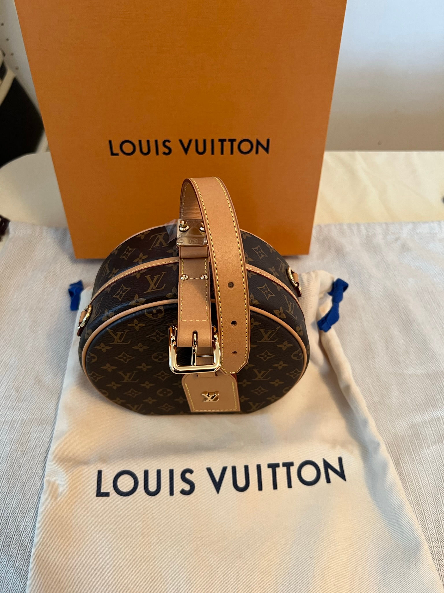 Louis Vuitton Petite Boite Chapeau Monogram
