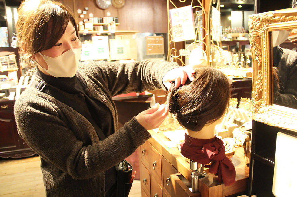 大活躍のマネキンは2体。慣れると簡単に付けられるそう!