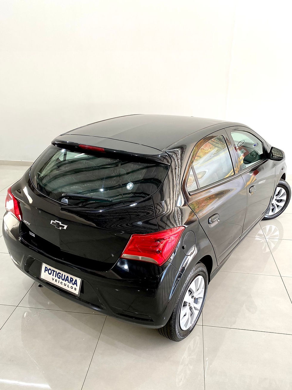 Miniatura: ONIX JOY BLACK 1.0 2020 140.000KM