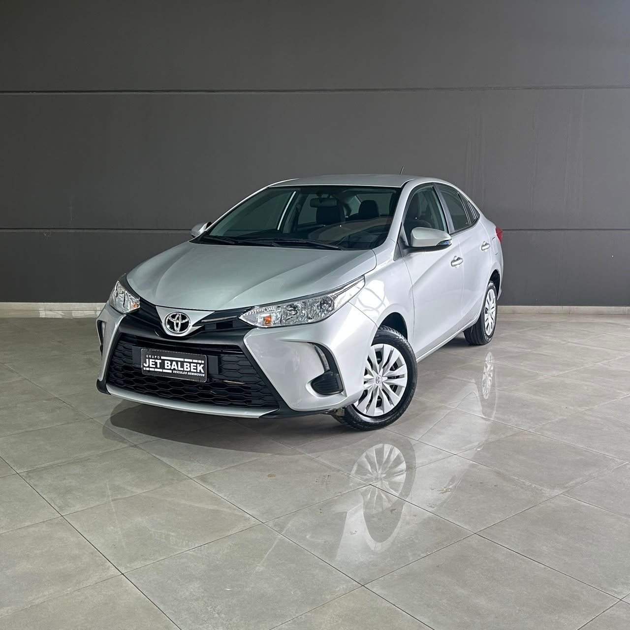 YARIS XL SEDAN 1.5 FLEX AUT 2025 42.000 KM