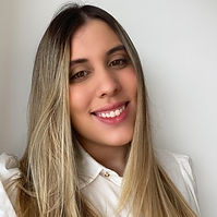 paola fundo branco.JPG