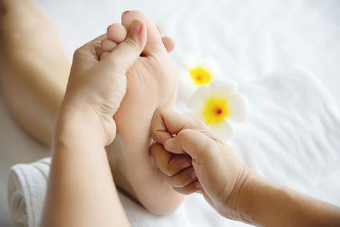 reflexologie-massage-pied-perinatal-femme_orig.jpg