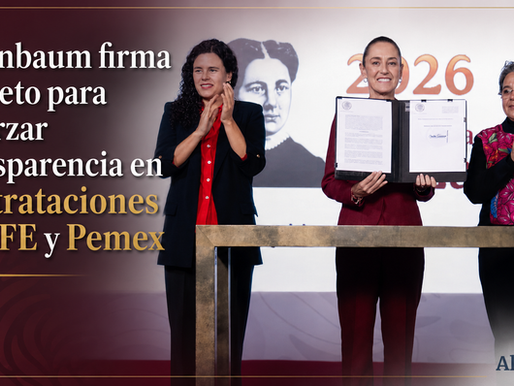 Presidenta Claudia Sheinbaum firmando decreto de transparencia en contrataciones públicas