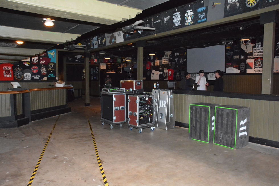 Chain Ractionの入り口からの風景。