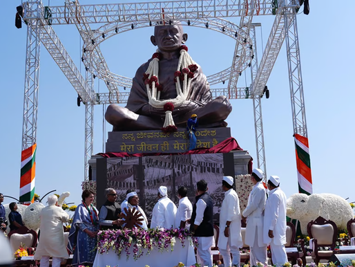 ಗಾಂಧೀಜಿ ಭಾರತದ ಆತ್ಮ, ಹೆಗಲ ಮೇಲೆ ಕೇಸರಿ, ಬಿಳಿ, ಹಸಿರಿನ ಕಾಂಗ್ರೆಸ್ ಶಾಲಿದೆ, ಎದೆಯ ಒಳಗೆ ಪವಿತ್ರ ಸಂವಿಧಾನವಿದೆ: DCM DK Shivakumar