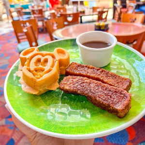 Is the Disney Dining Plan Worth It? The Real Math + How We Hack Your Reservations