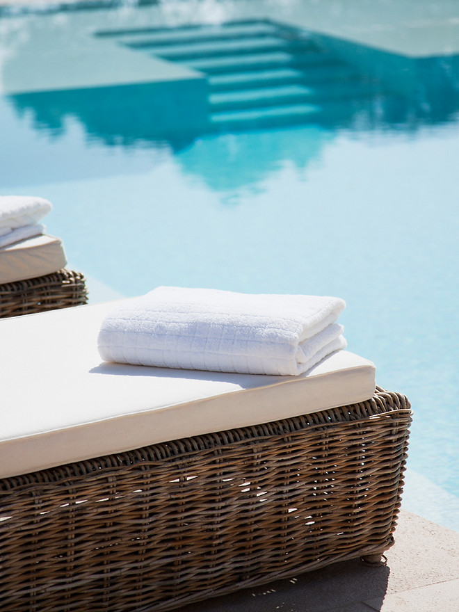 Hotel Pool