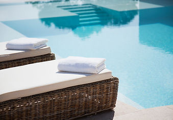 Hotel Pool