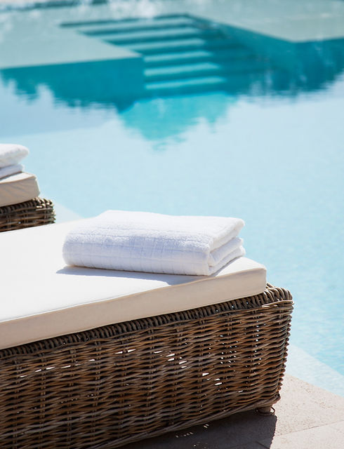 Hotel Pool